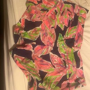 Calahan lilly Pulitzer shorts